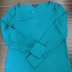 Green Long-Sleeve Silk Express Blouse